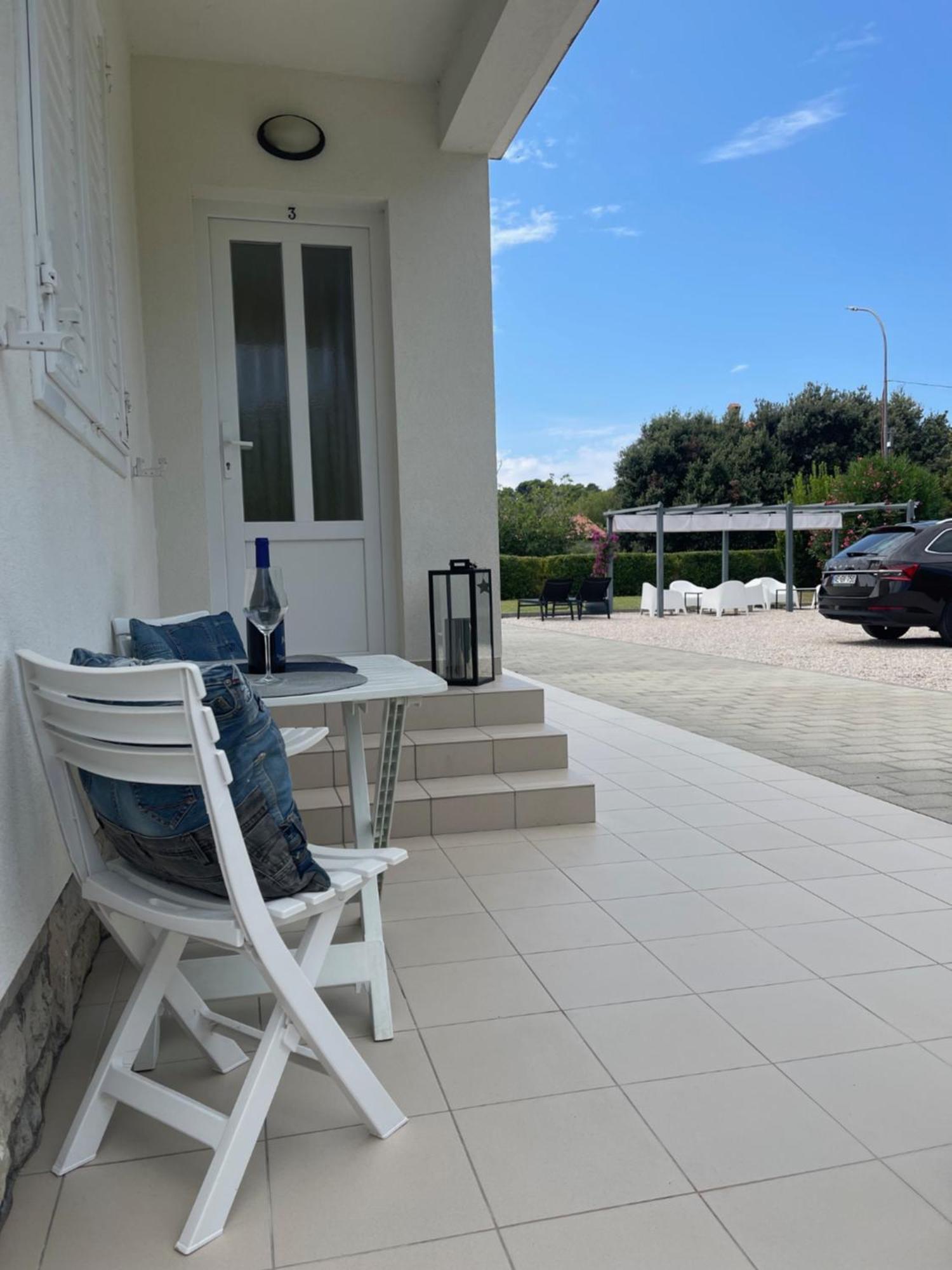 Rab Island Apartmets - Palit Rab Town Ngoại thất bức ảnh