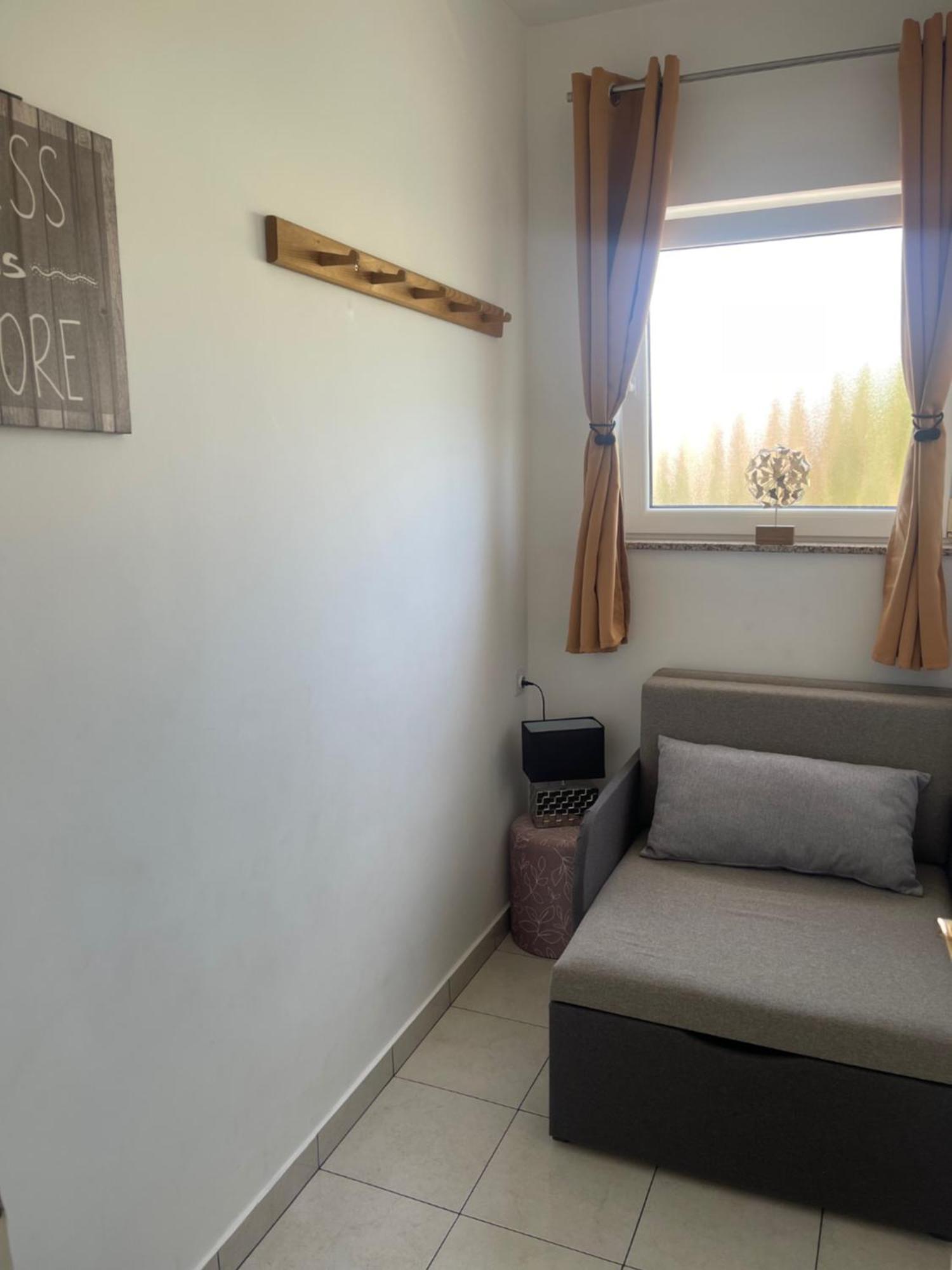 Rab Island Apartmets - Palit Rab Town Ngoại thất bức ảnh