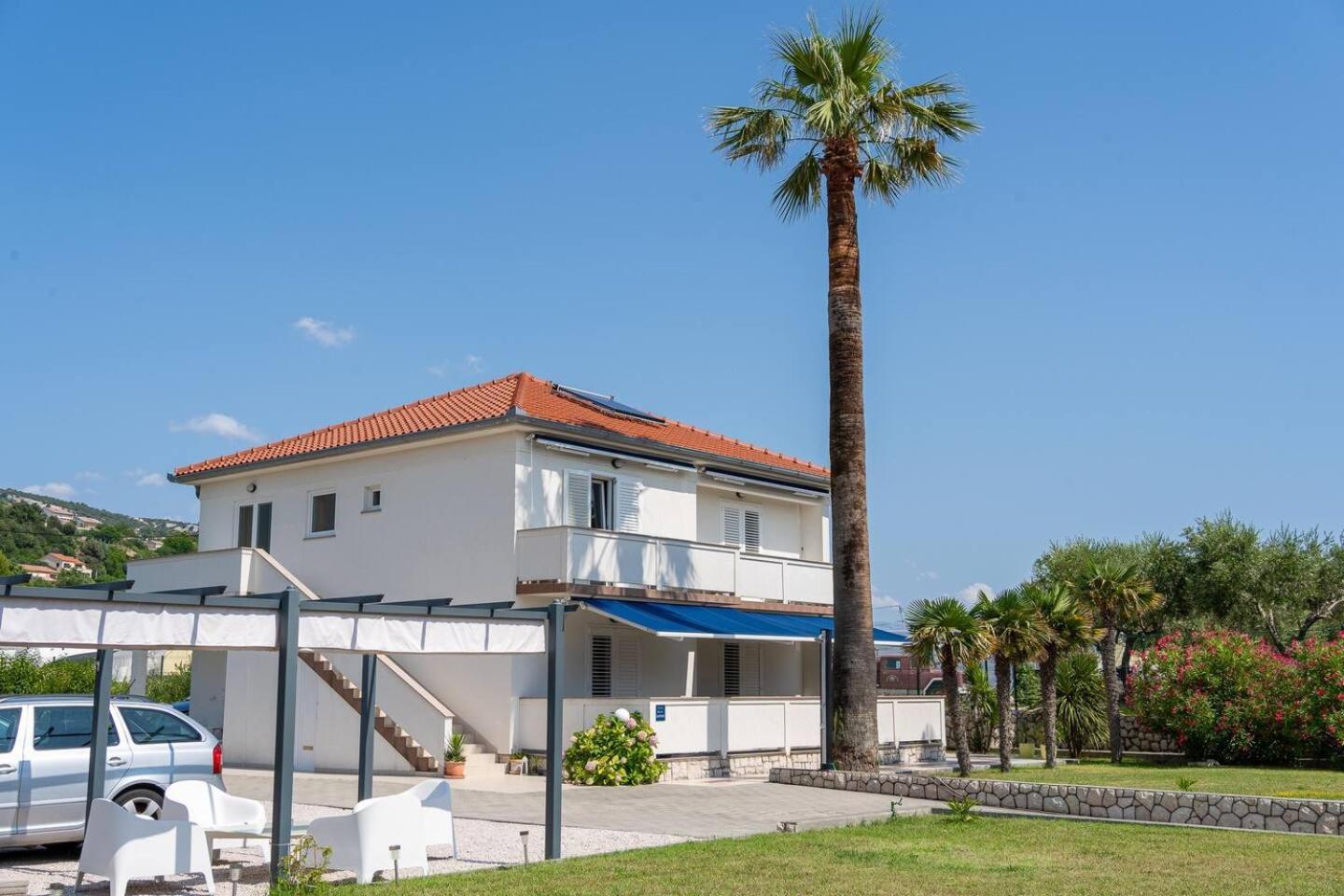 Rab Island Apartmets - Palit Rab Town Ngoại thất bức ảnh